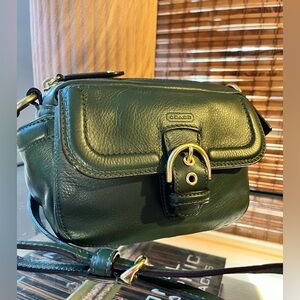 Authentic COACH #F25150 Green Campbell Camera Bag